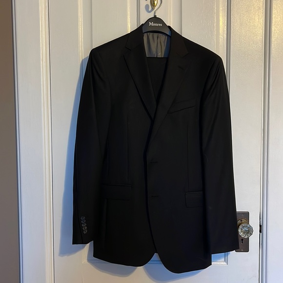 Austin Reed 2 piece suit from Moores, all black worn once - Picture 1 of 8